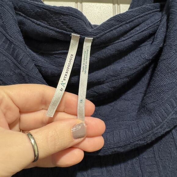 Anthropologie Navy Blue Cableknit Off The Shoulder Sweater Plus Size 1X - Picture 5 of 7